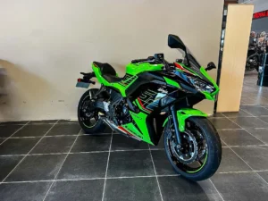 Kawasaki Ninja 650 KRT